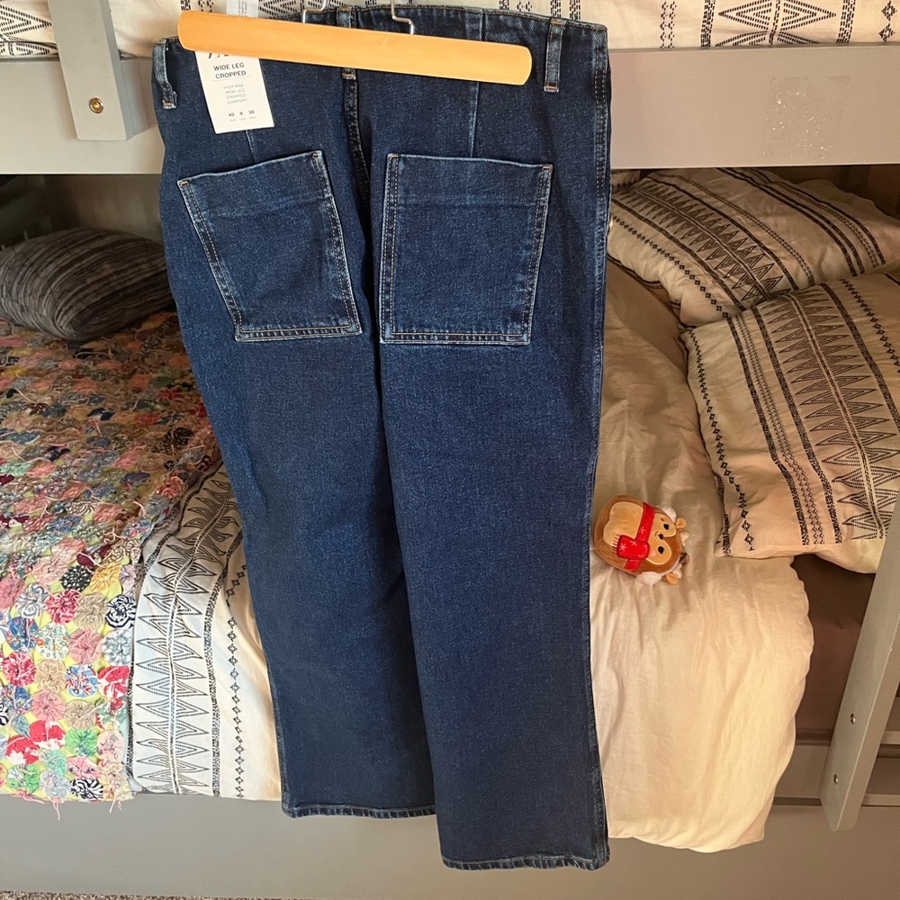 ZARA CROPPED WIDE LEG BUTTONED JEANS